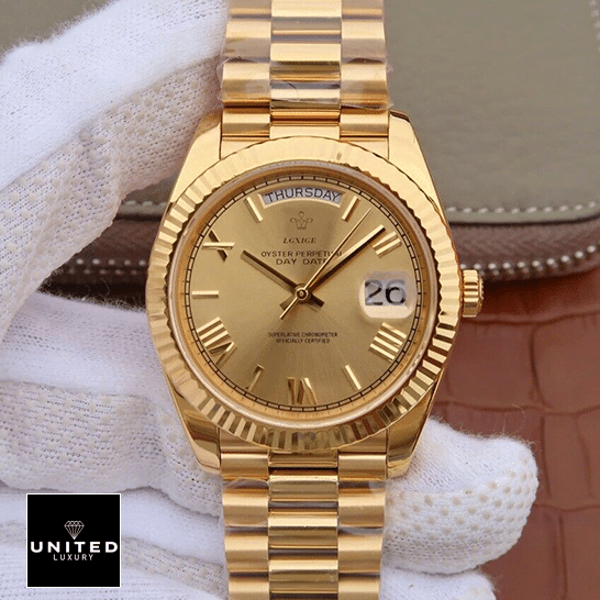 Rolex Day-Date II 228238-0007 Fluted Bezel Replica on is hand