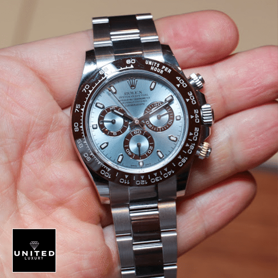 Rolex Daytona Cosmograph 116506 Blue Dial Oyster Replica on his hands